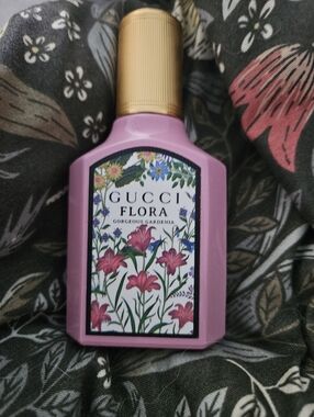Gucci Pink Flora Gorgeous Gardenia Mini  with Gold Cap